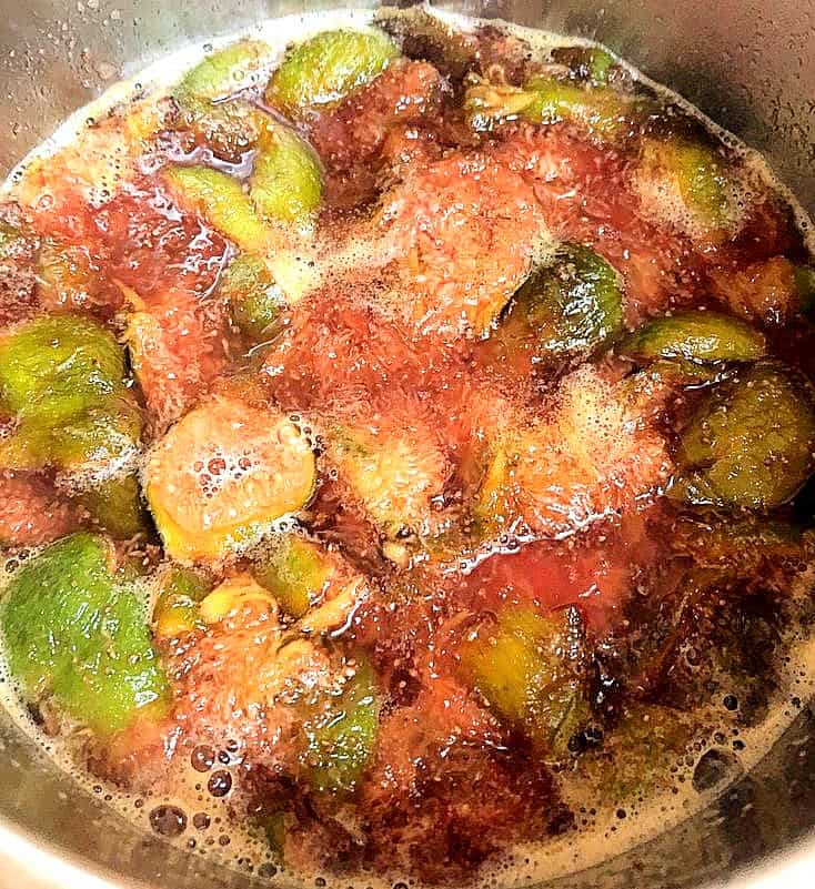 fresh figs on stove to make fig jam