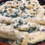 instant pot mac & cheese with herbs