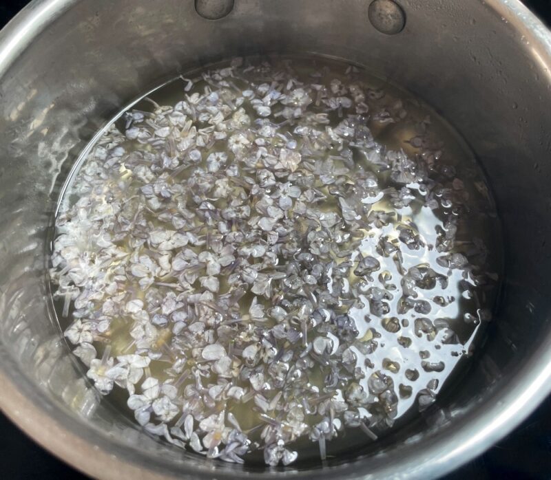 lilac syrup after cooking