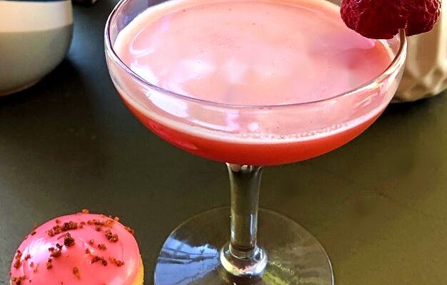 Strawberry Gin Cocktail and Strawberry Cheesecake Cupcakes