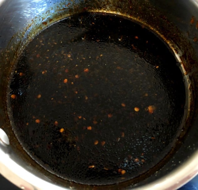 asian sauce for baked chicken wings in a pan
