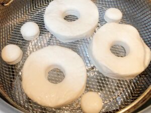 biscuits in air fryer for donuts