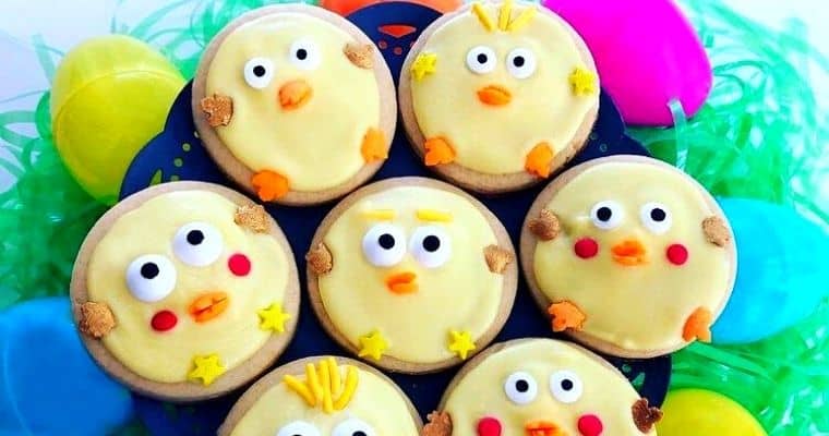 Easter Chick Cookies | Soft Sugar Cookies | EmilyFabulous
