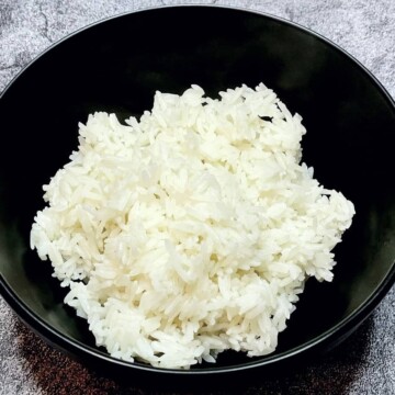 a bowl of jasmine rice made in an electric pressure cooker