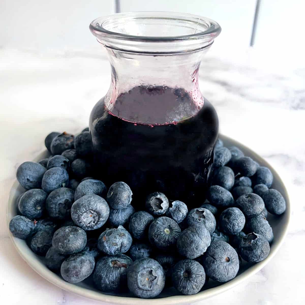 fresh blueberry syrup and fresh blueberries