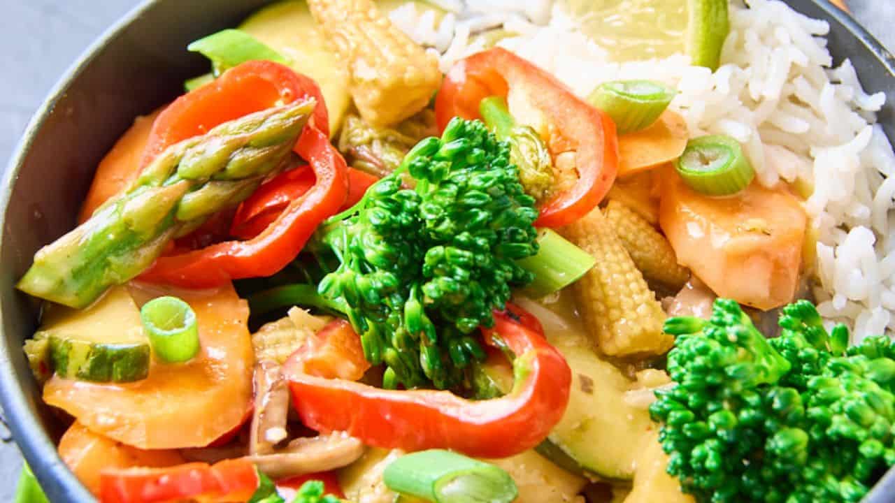 Thai vegetable stir fry with rice