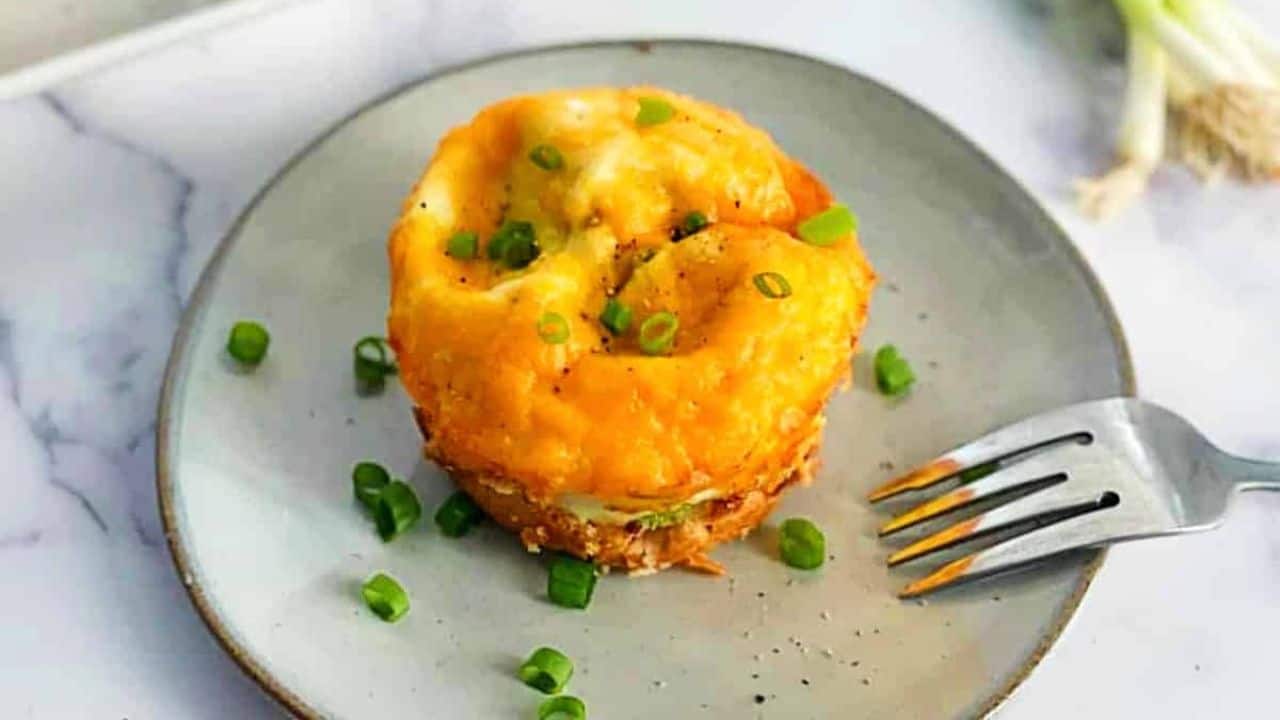Bacon Egg and Cheese Biscuit Cups