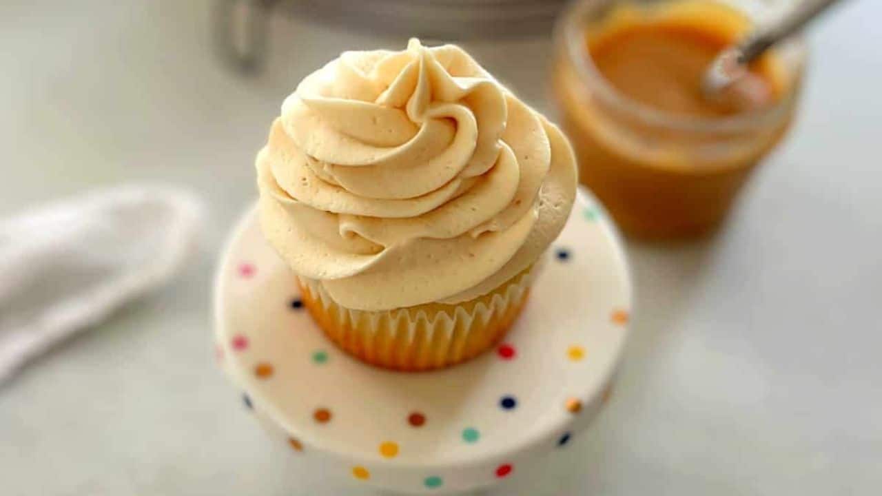 Caramel Filled Cupcakes