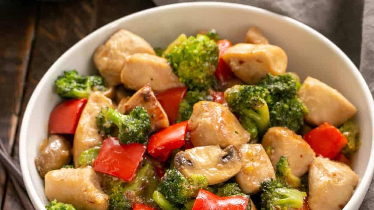 Chicken-Broccoli-Stir-Fry.