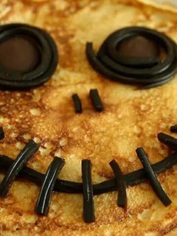 Creepy Jack Skellington Crepes