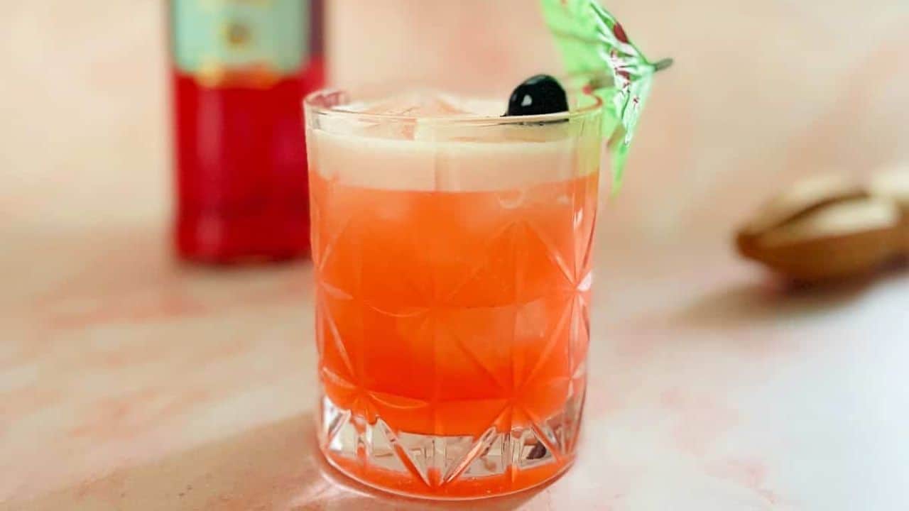 Gin Tiki Cocktail