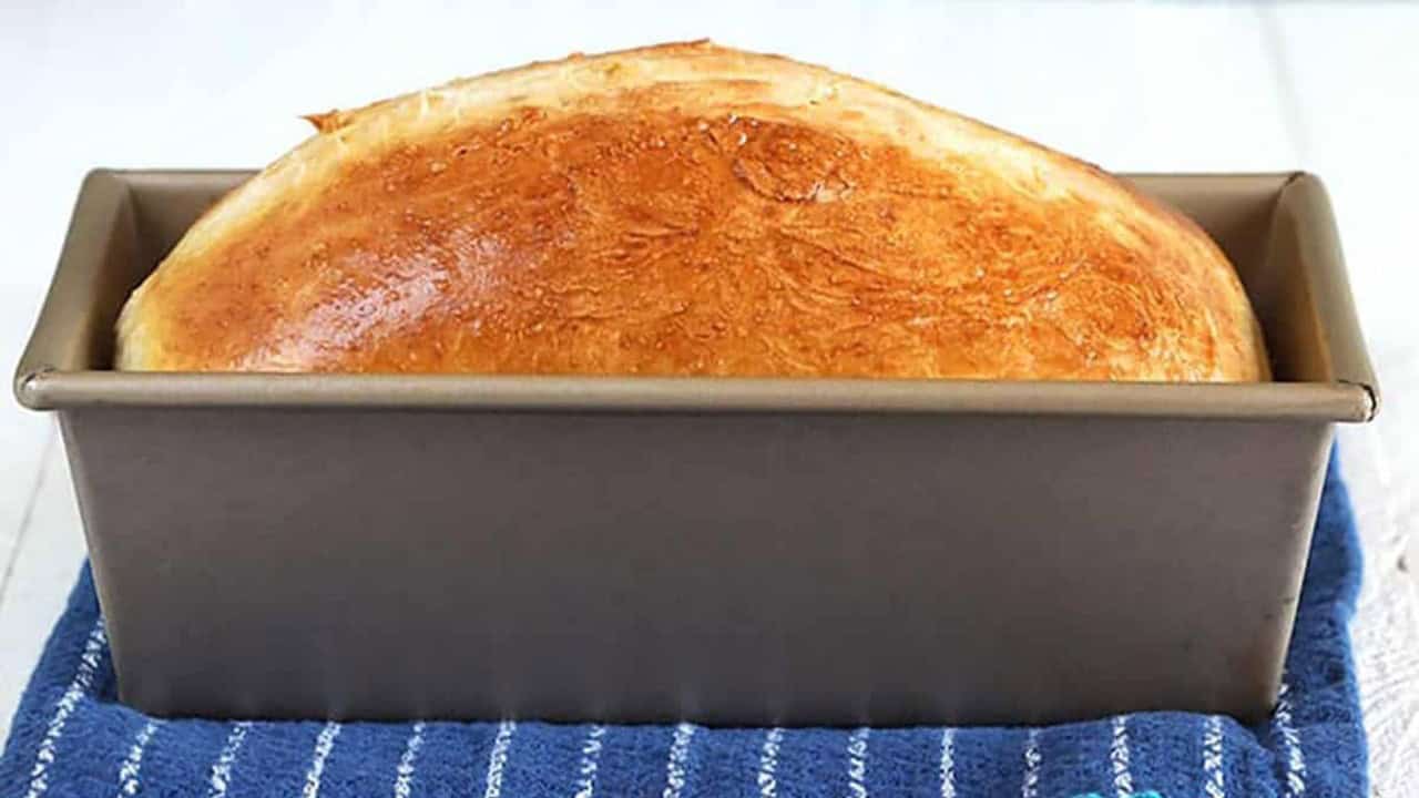 Homemade-White-Bread.