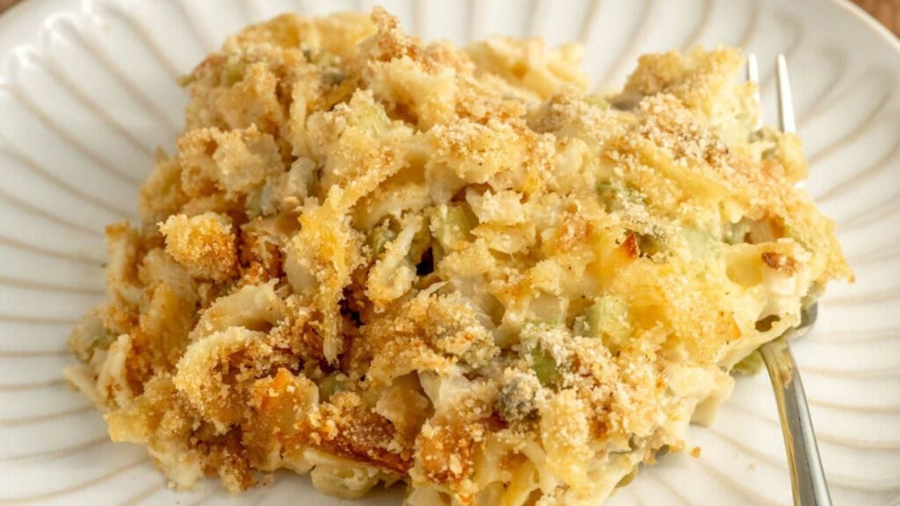 Old Fashioned Tuna Noodle Casserole
