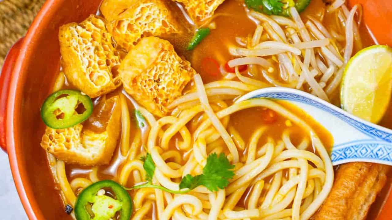 Vegetarian Mee Rebus Recipe (Malaysian Noodles in Sweet Potato Curry).