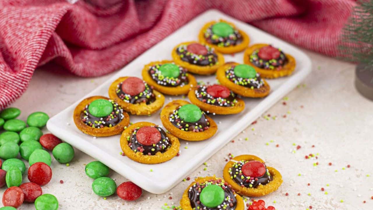Christmas Pretzels