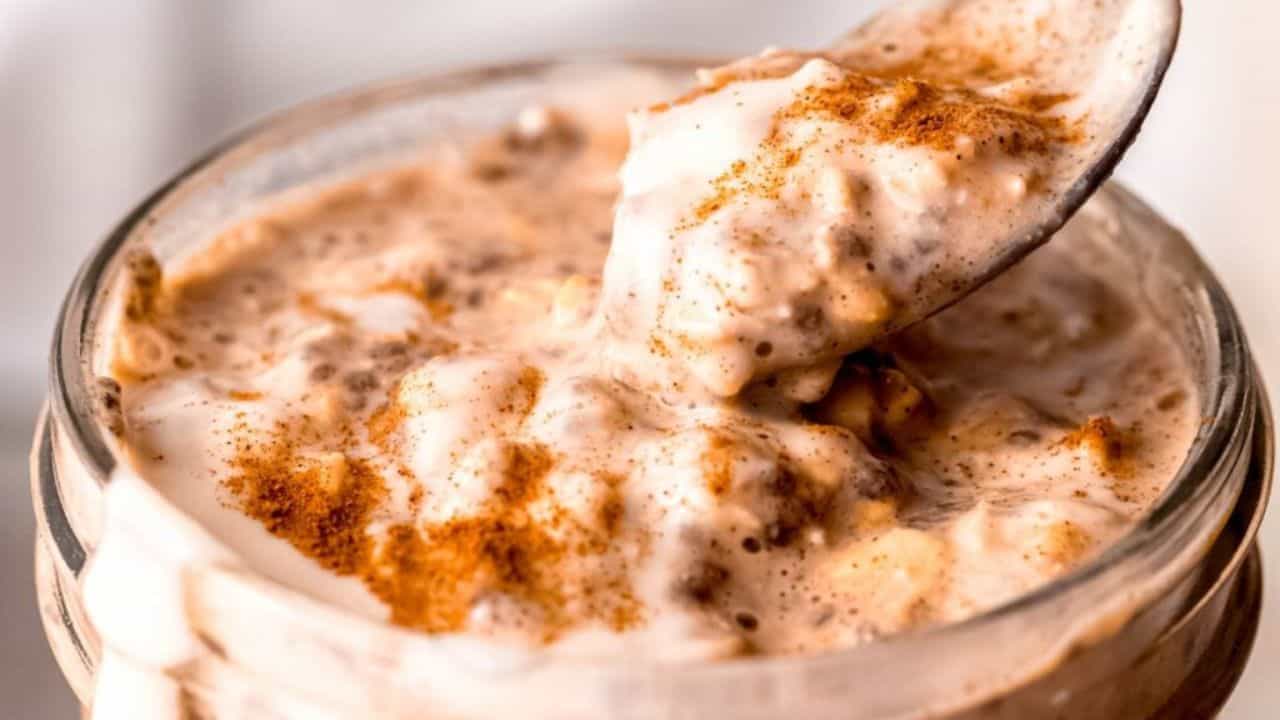 High Protein Cinnamon Roll Overnight Oats