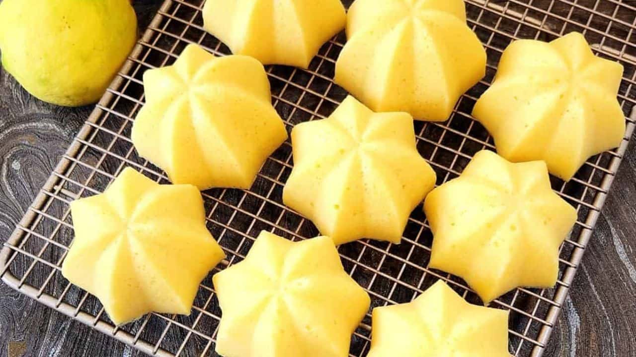 Lemon Steamed Cake