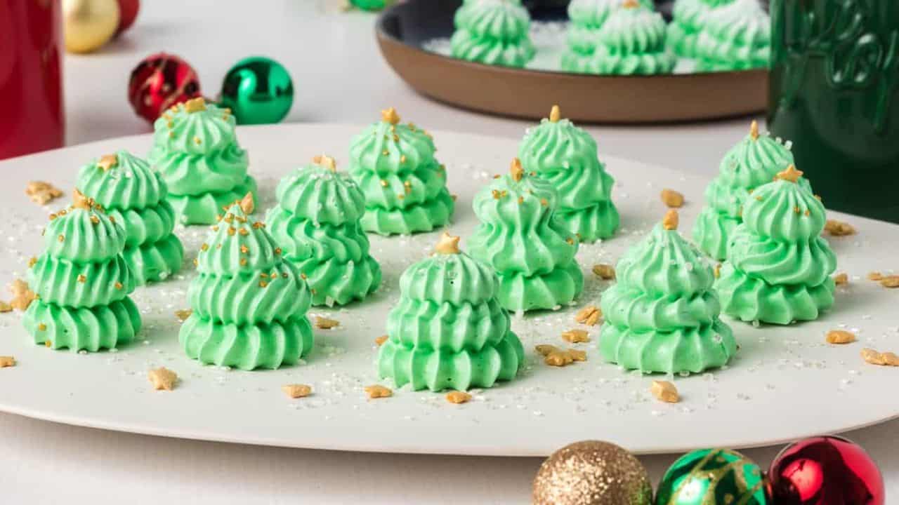 Meringue Christmas Trees
