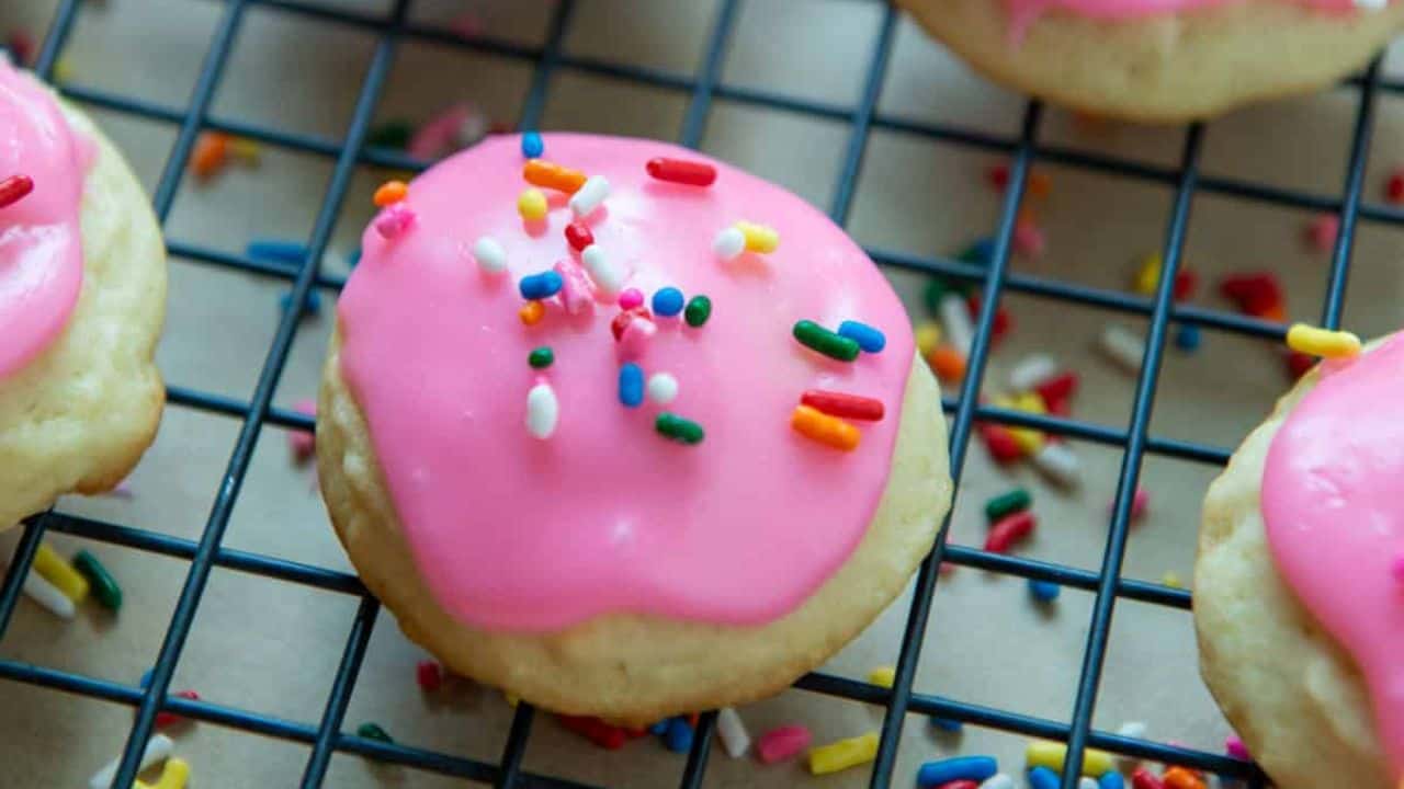 Old Fashioned Sour Cream Cookies
