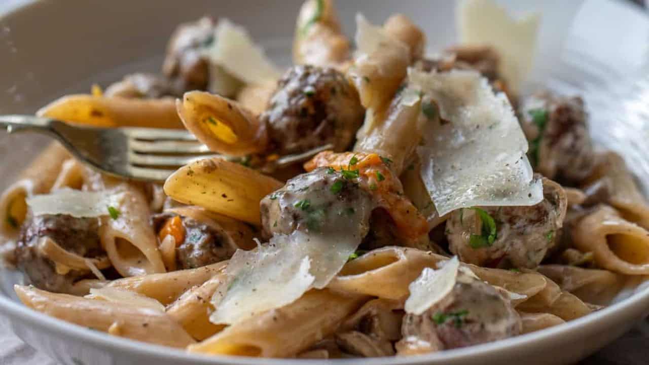 Spicy And Creamy Swedish Meatball Pasta