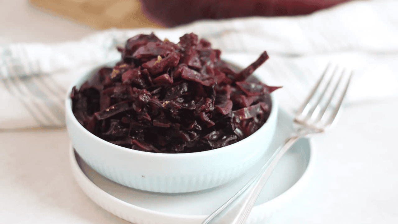 Braised Red Cabbage with Apples and Balsamic