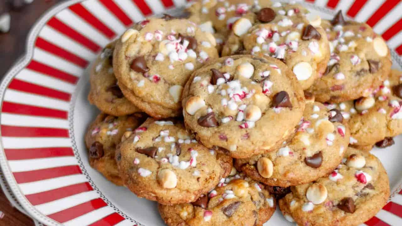 Candy Cane Chocolate Chip Cookies