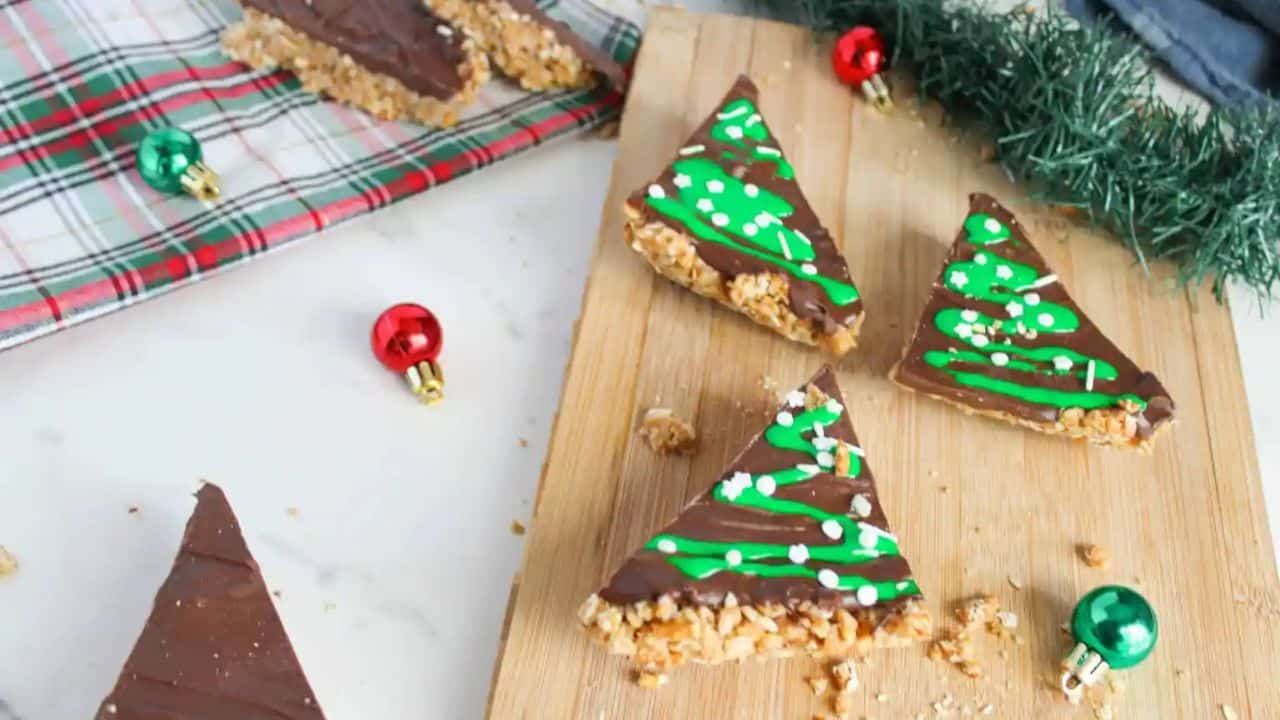 No-Bake Chocolate Christmas Tree Peanut Butter Bars