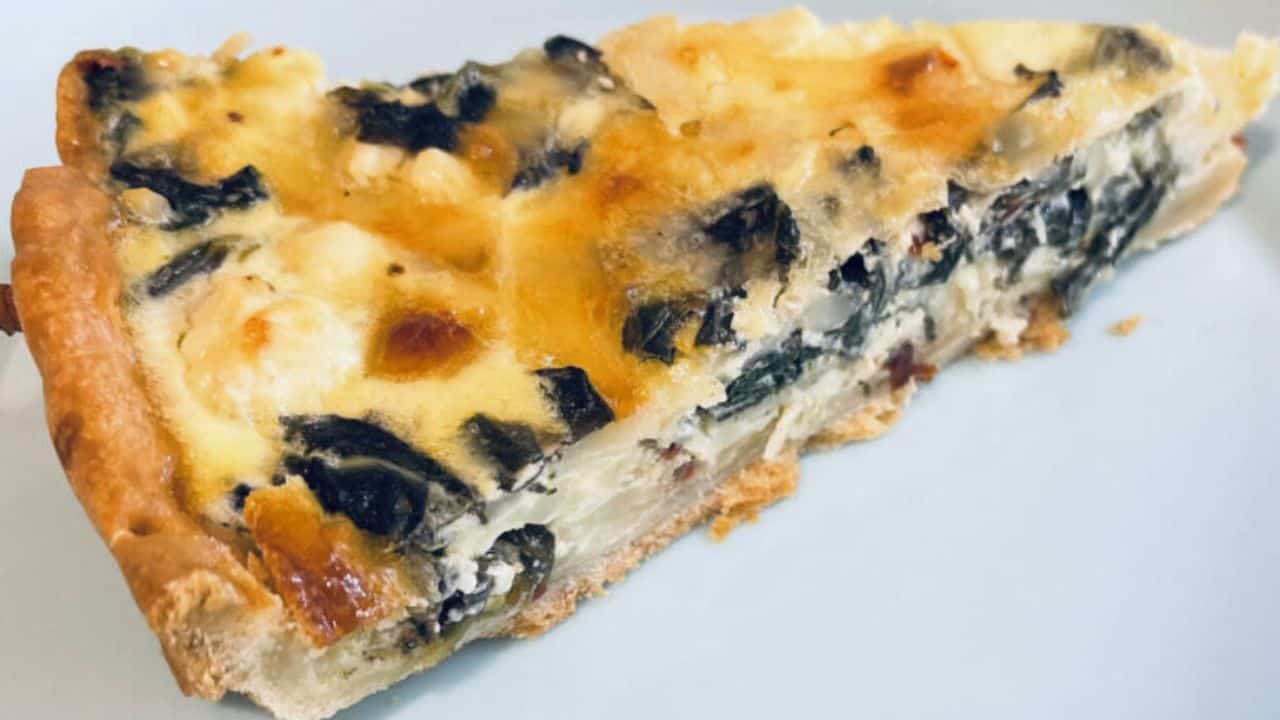 Vegetarian Spinach Quiche with Sun-Dried Tomatoes