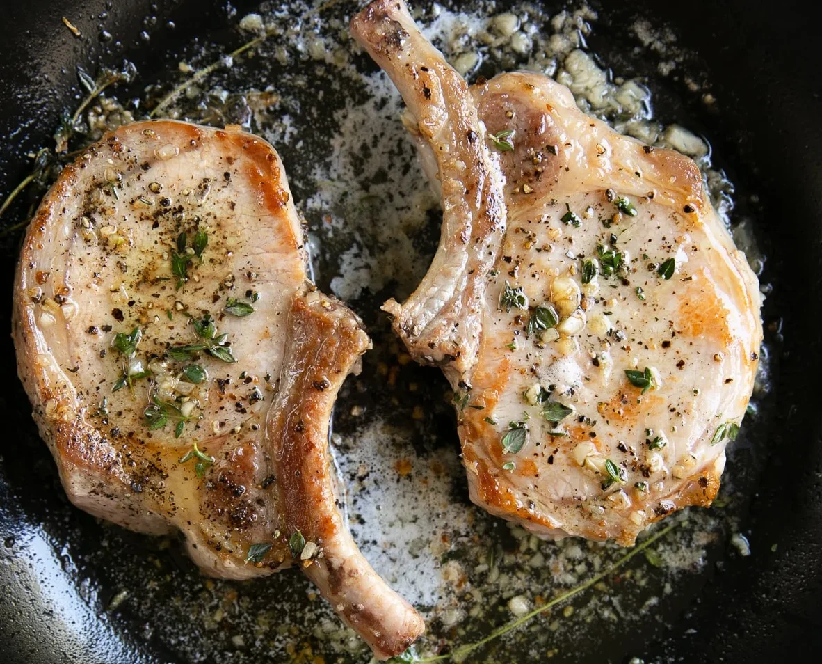 15-Minute Garlic Butter Pork Chops