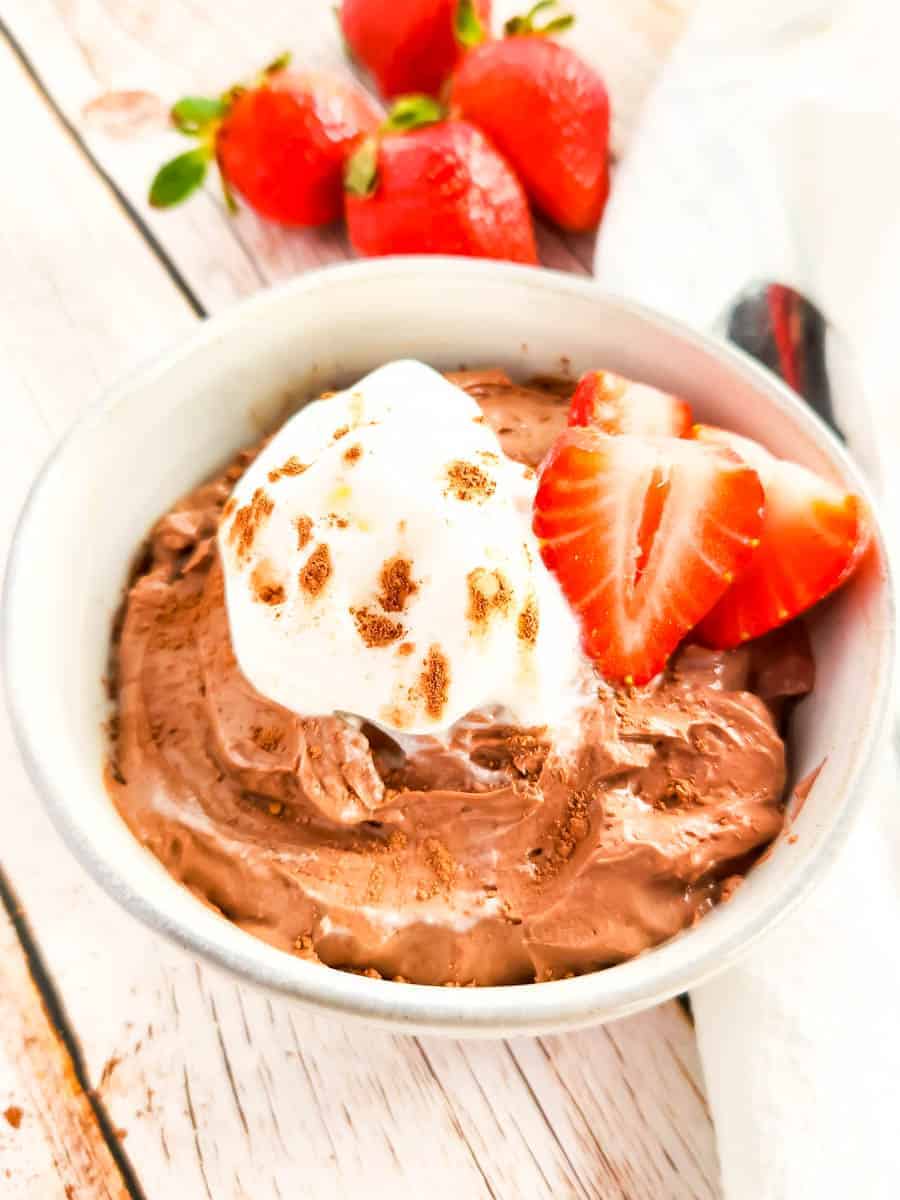 4 Ingredient Chocolate Mousse