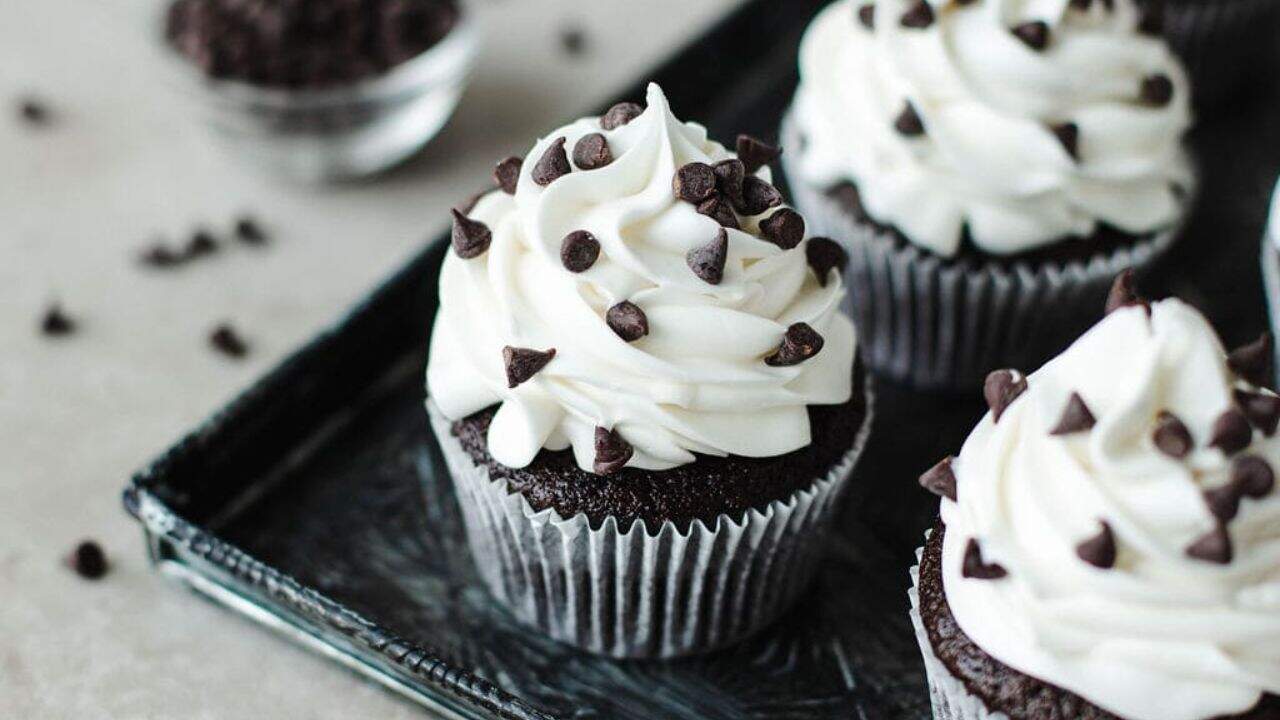 Chocolate Mayonnaise Cupcakes