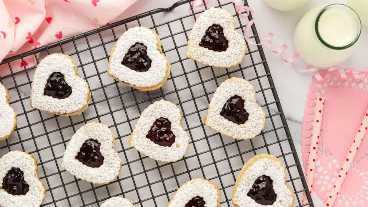Classic Raspberry Linzer Heart Cookies Recipe