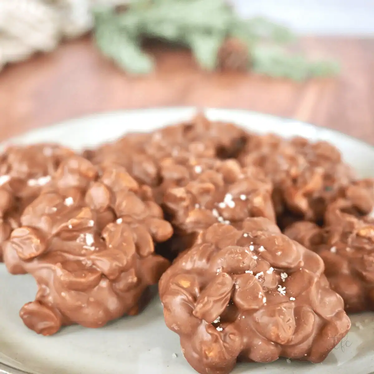 Crockpot Peanut Clusters
