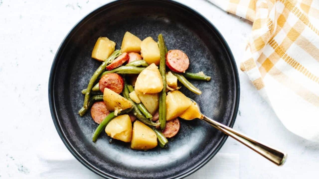 Instant Pot Cajun Sausage, Green Beans, and Potatoes