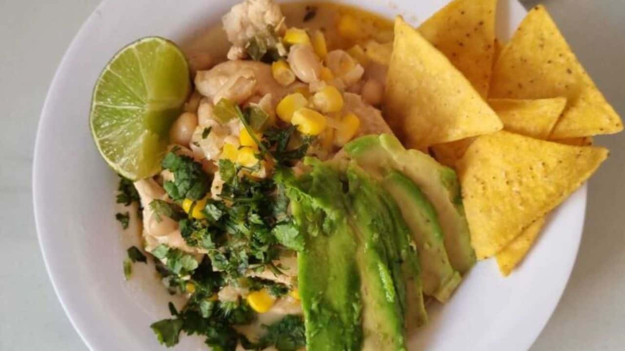 Macro Friendly White Chicken Chili
