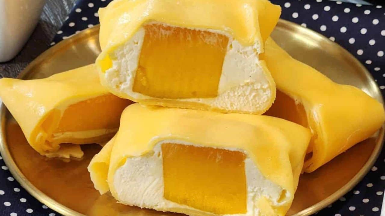 Mango Pancakes
