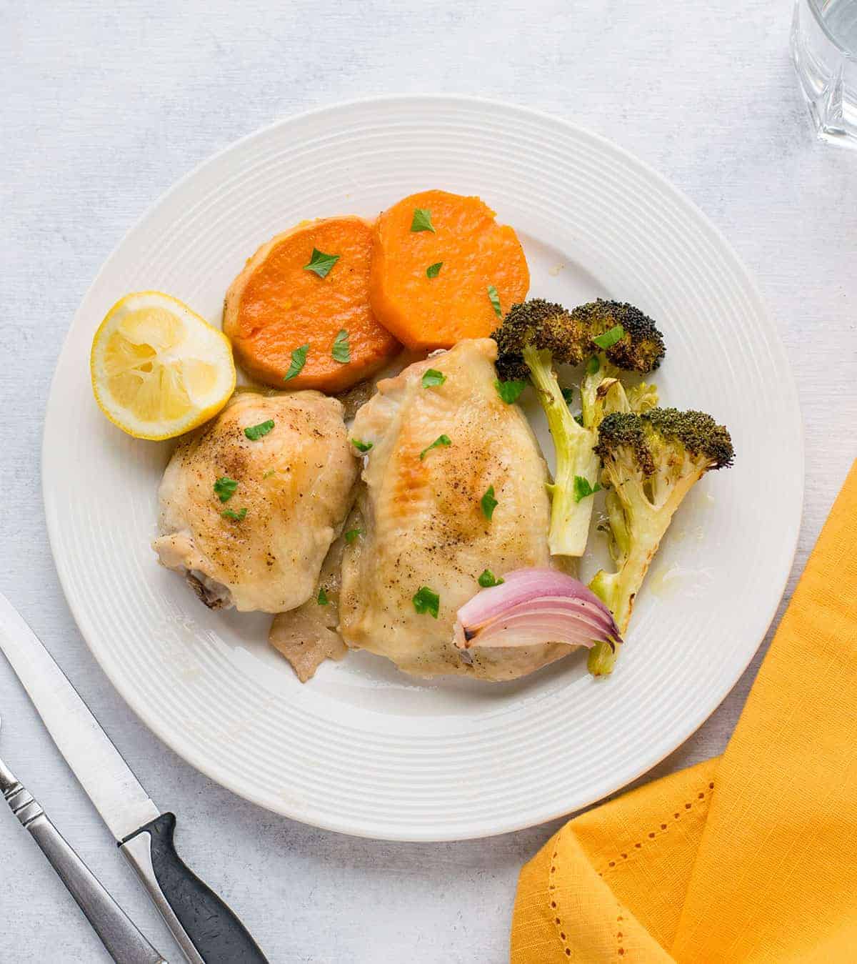 Easy One-Pan Roasted Chicken and Vegetables
