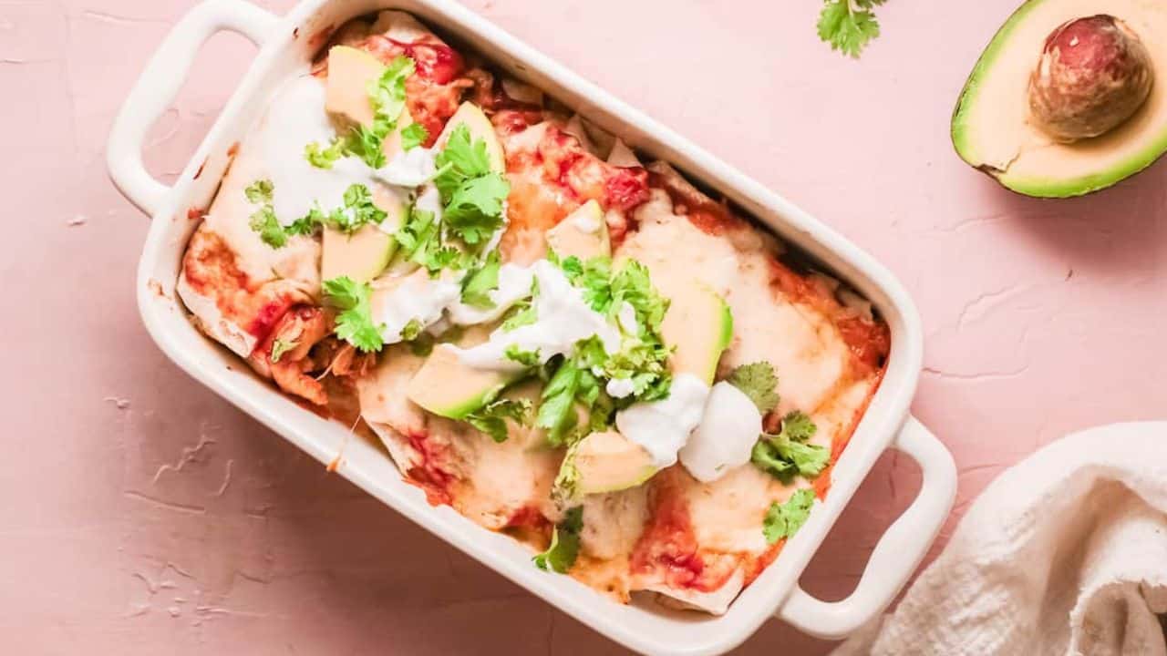 Slow Cooker Chicken Enchiladas