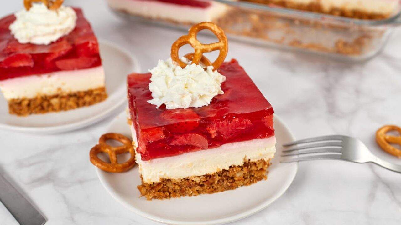 Strawberry Pretzel Salad