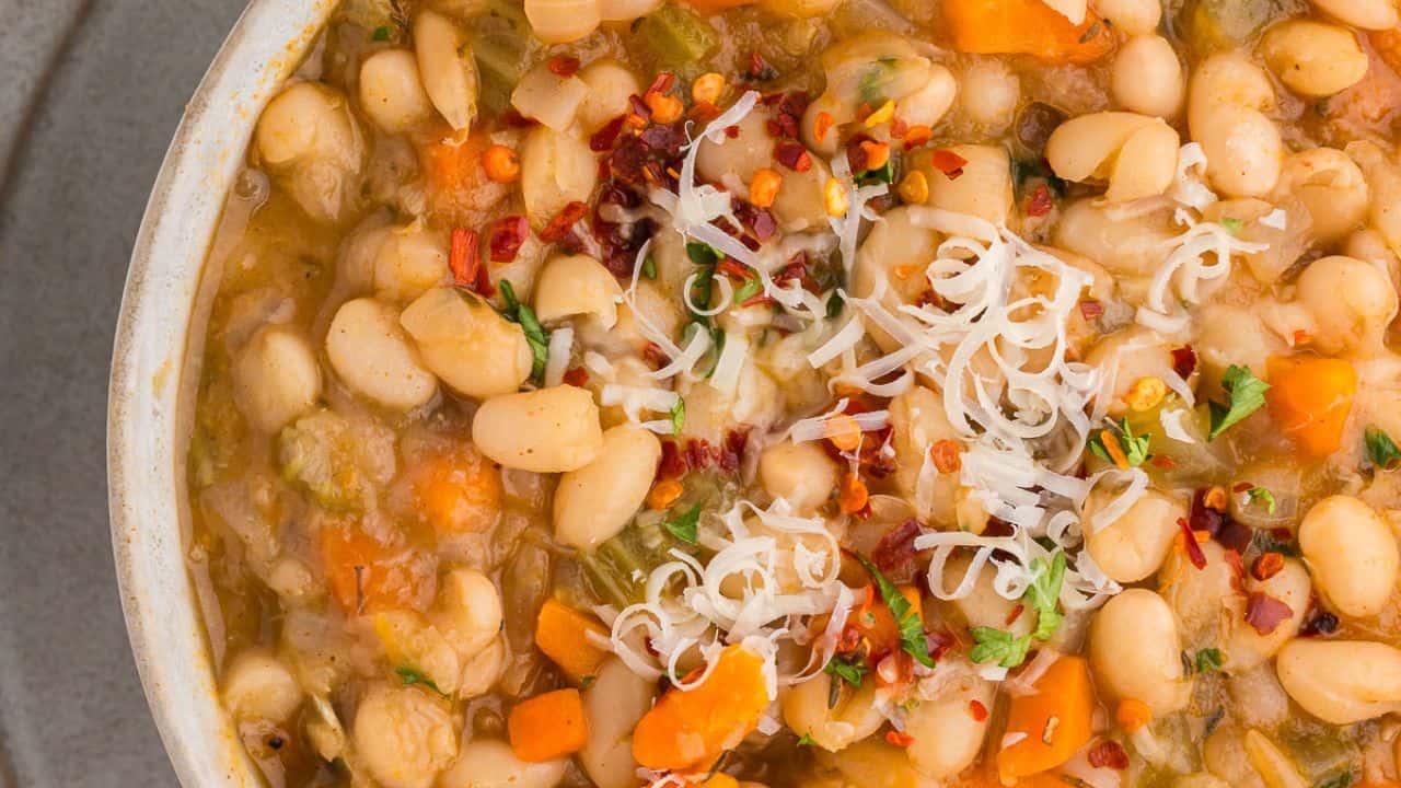 Vegetarian Navy Bean Soup Recipe
