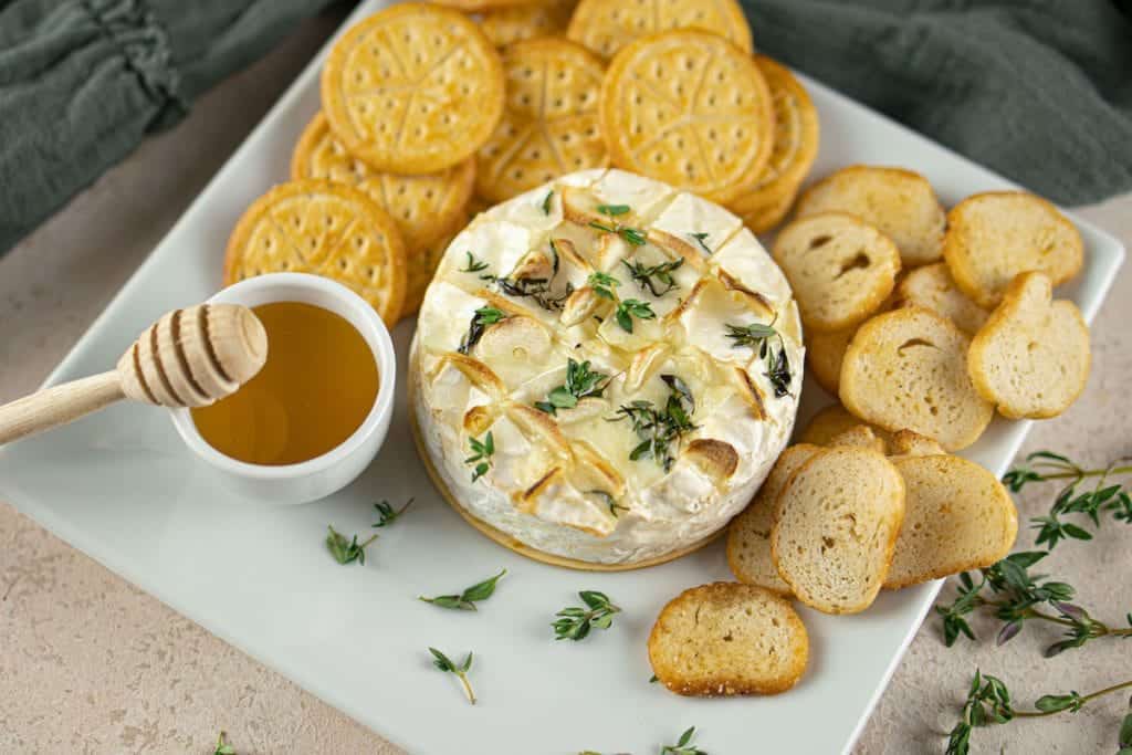 Baked Brie with Garlic