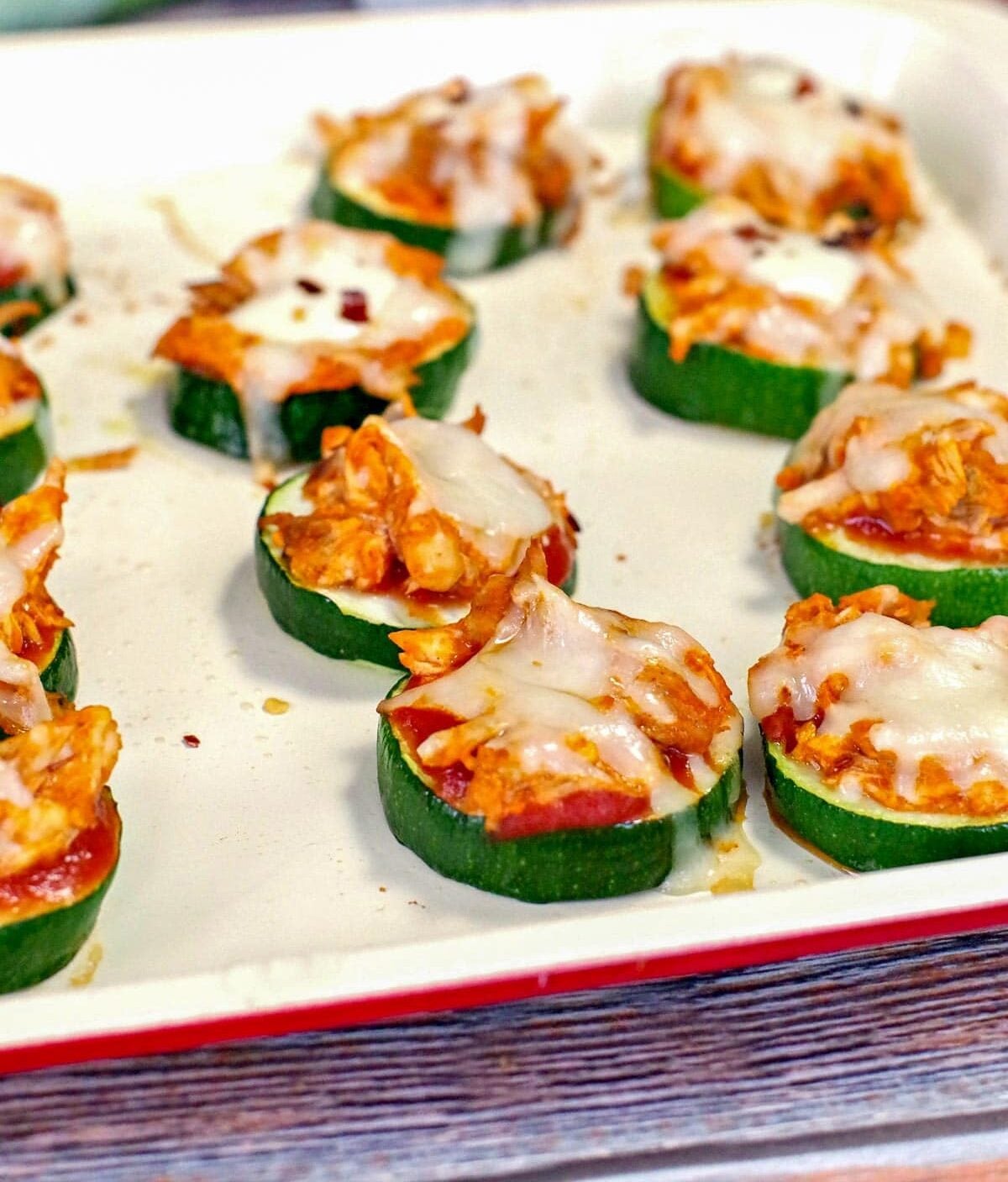Buffalo Chicken Zucchini Pizza Bites