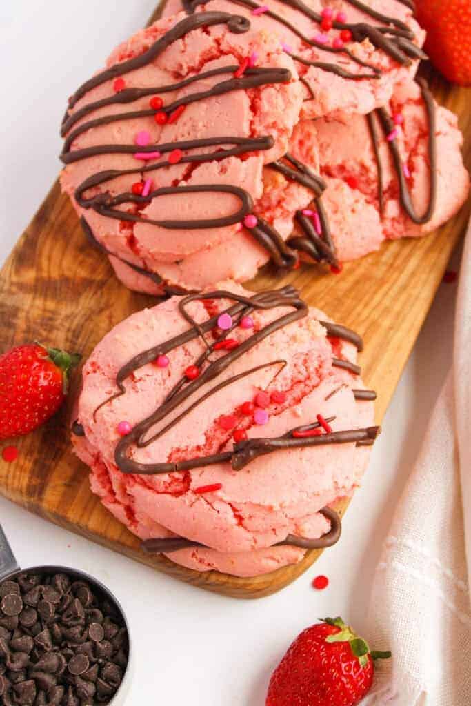 Chocolate Covered Strawberry Cookies