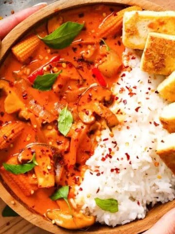 Creamy Vegan Thai Red Curry With Tofu