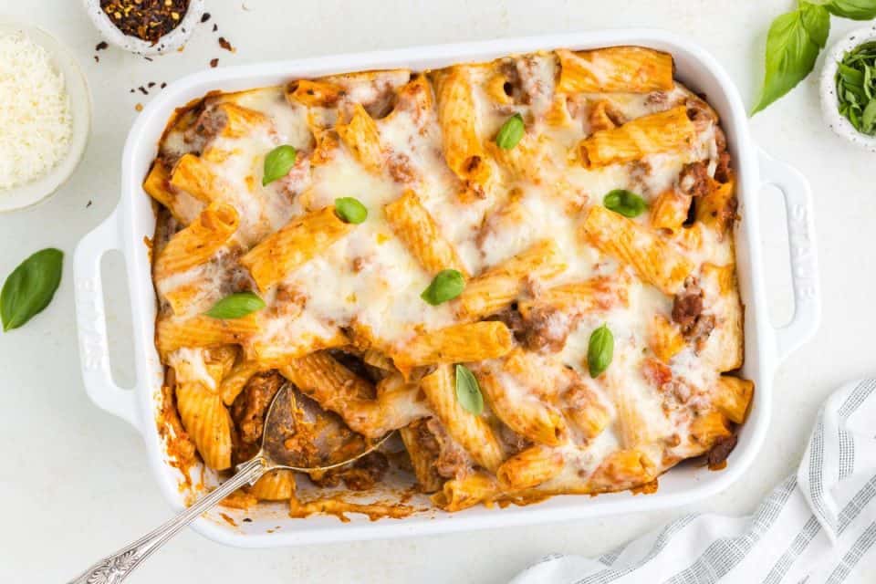 Easy Baked Rigatoni with Ground Beef