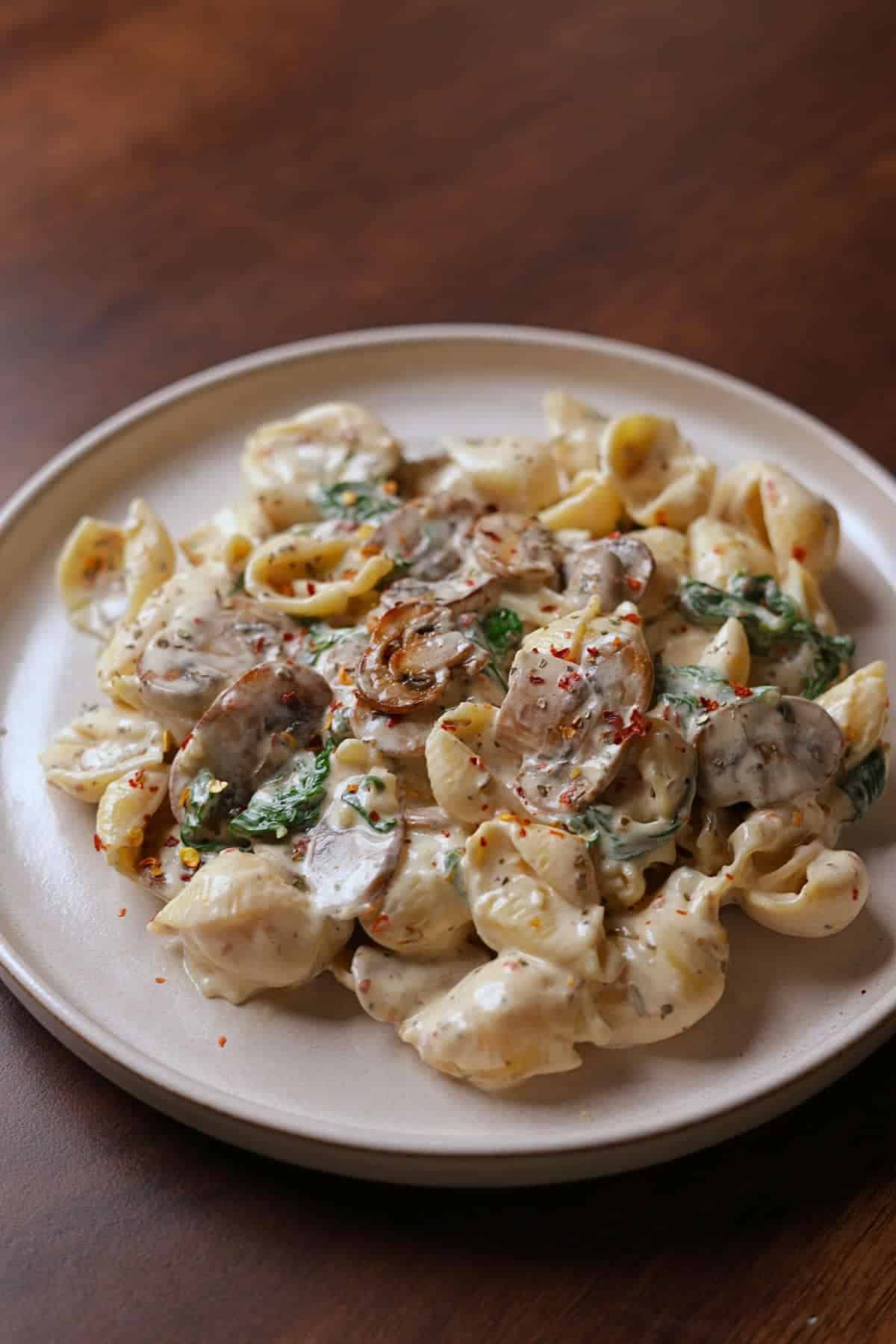 Creamy Mushroom and Spinach Pasta