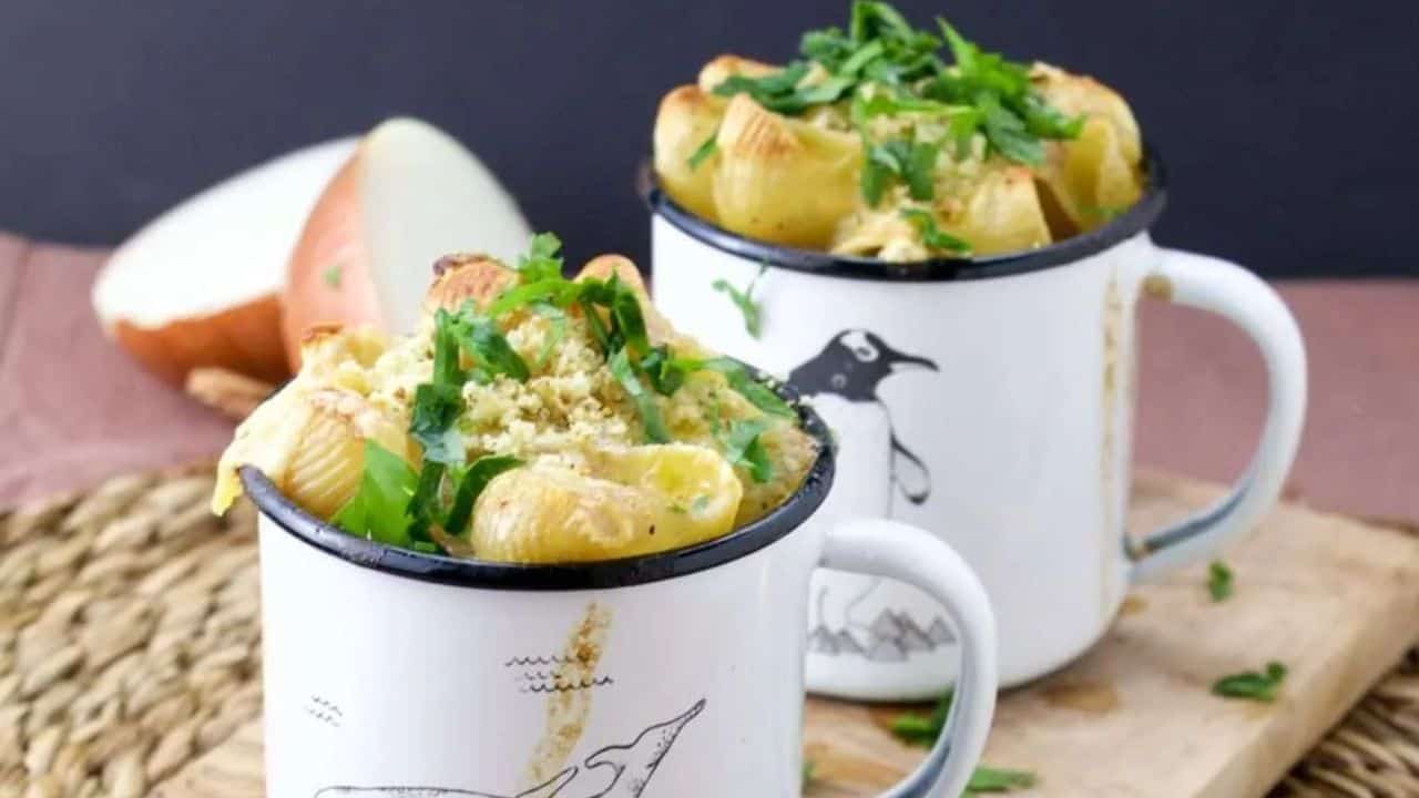 French Onion Soup Pasta in a Mug