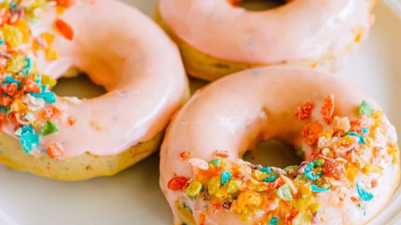 Fruity Pebbles Donuts