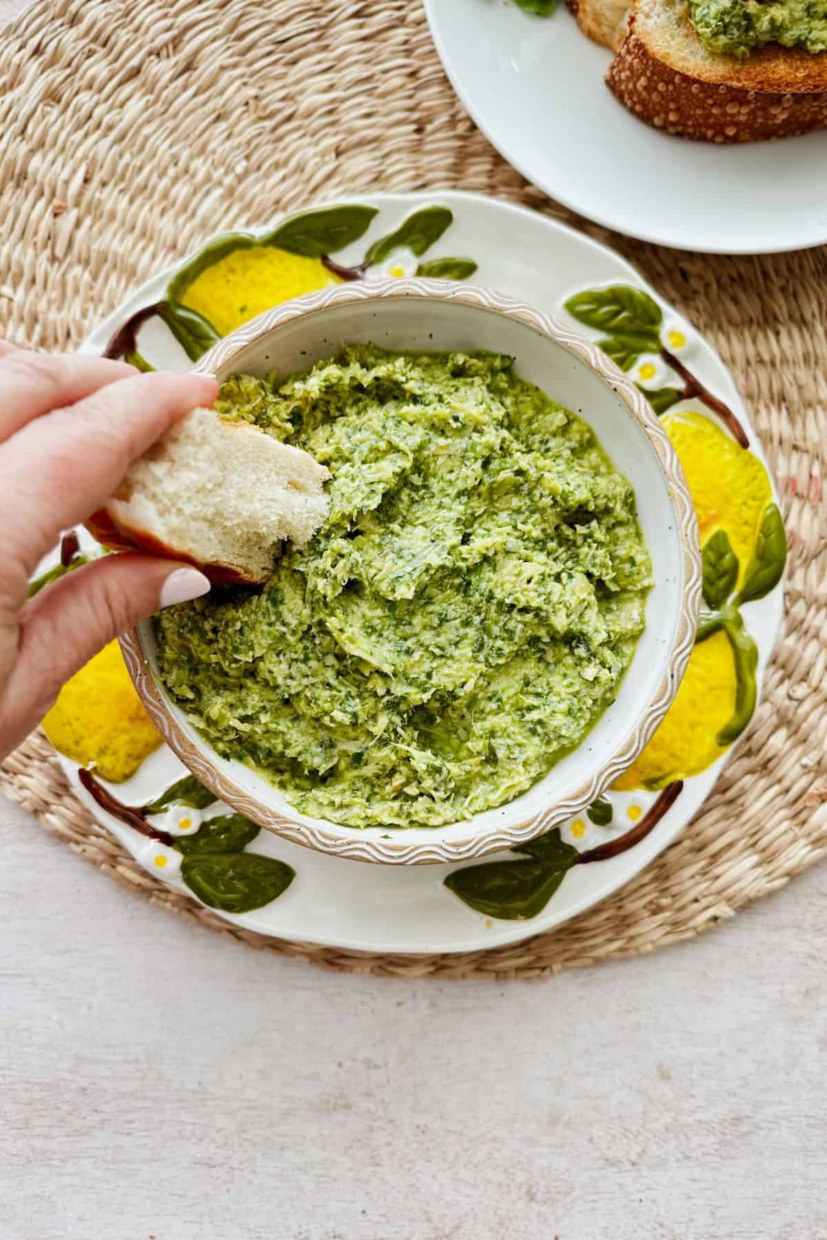 Lemony Arugula Artichoke Dip