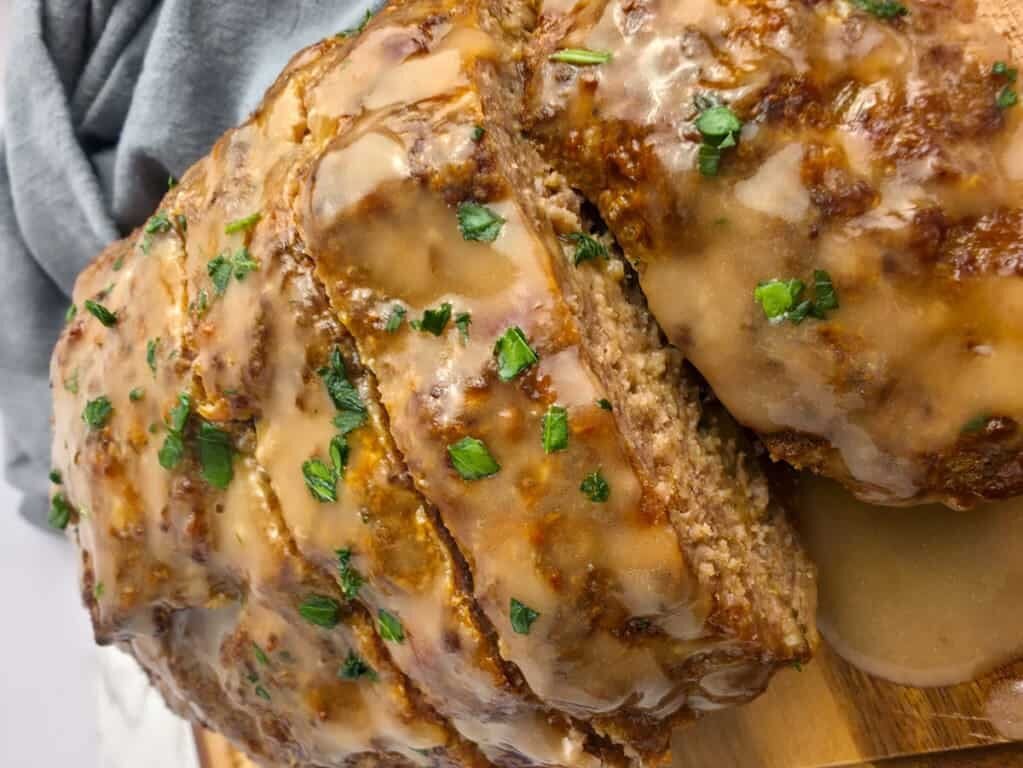 Meatloaf With Brown Gravy